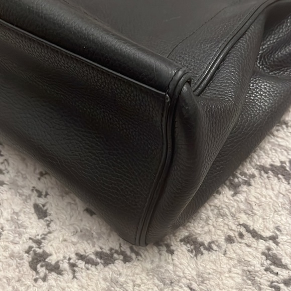 Kate Spade Tote - Picture 11 of 14